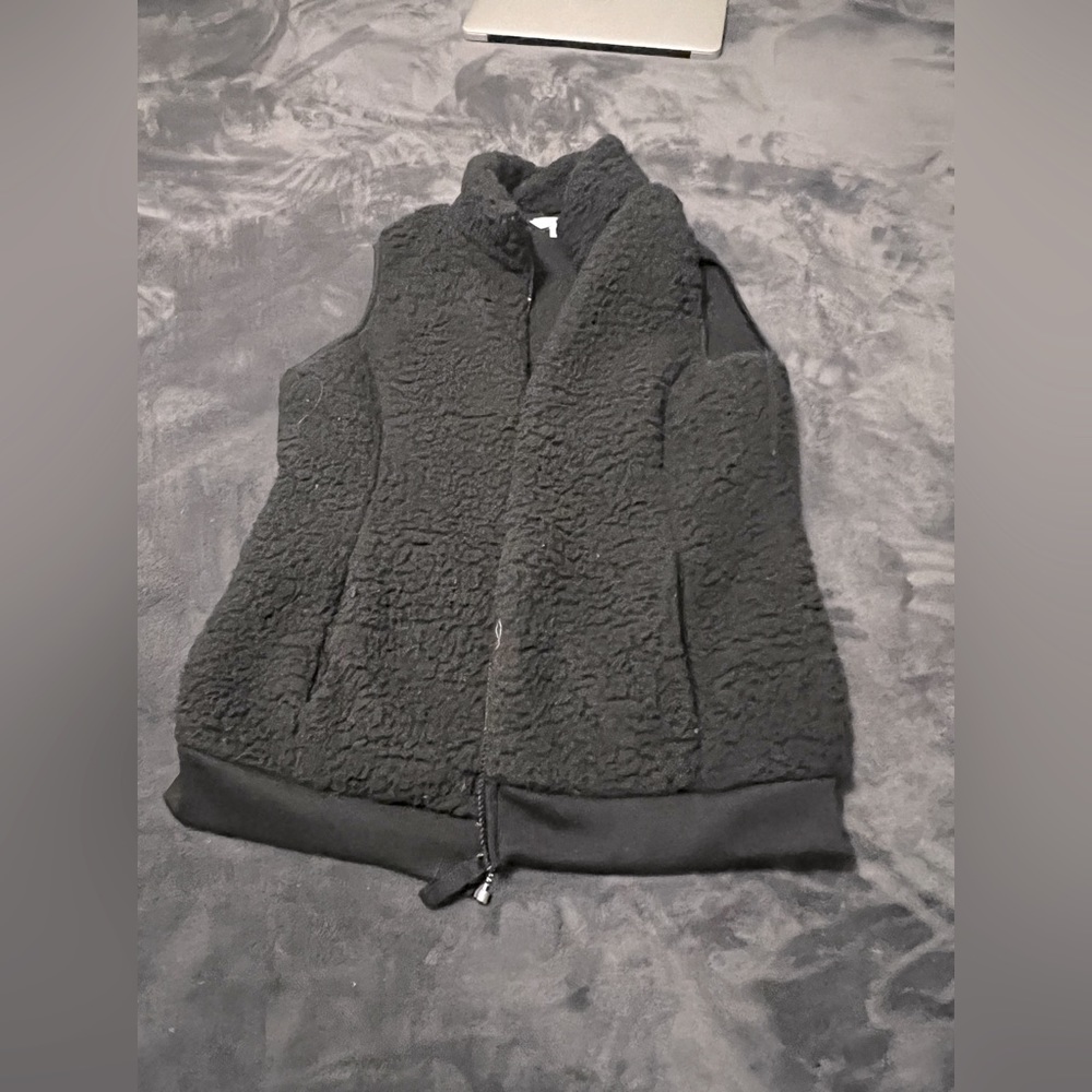 Med Women’s Vest
